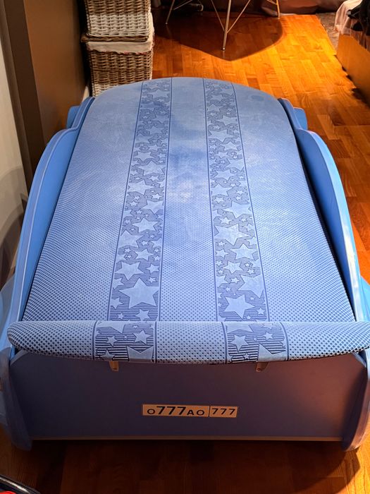 Кровать-машинка с нишей