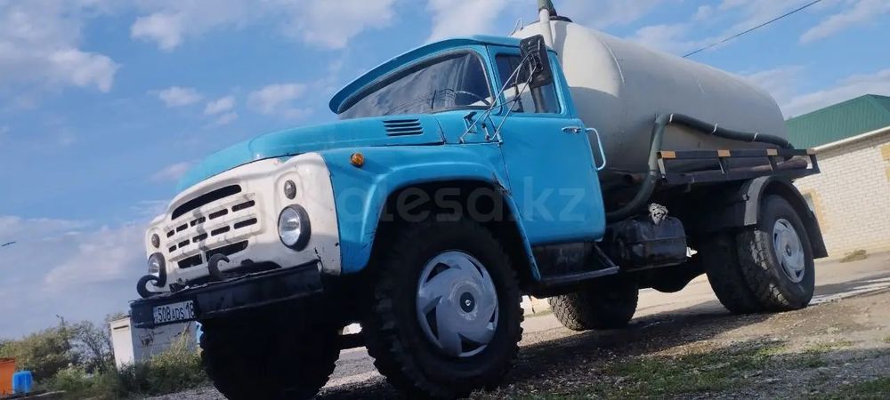 Ассинизатор услуги по городу