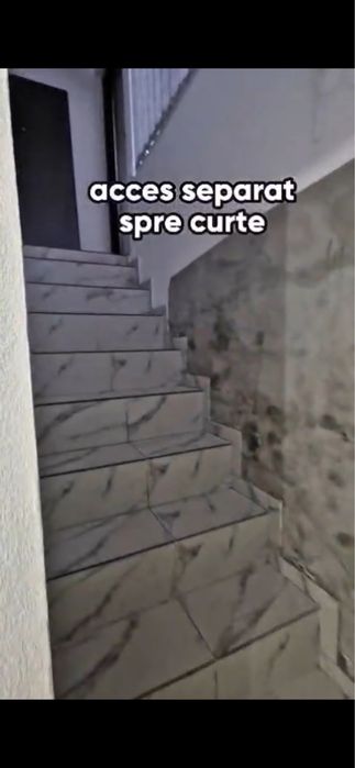 Vand apartament la casa la cheie in centru orasului