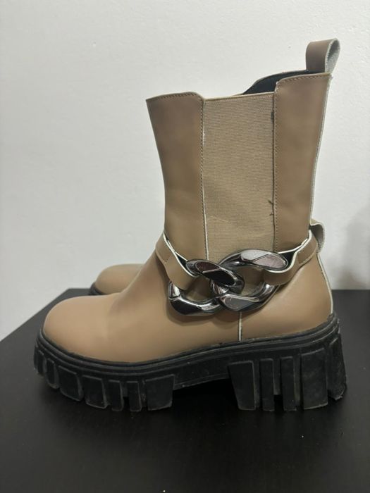 Дешево!натуральные ботинки