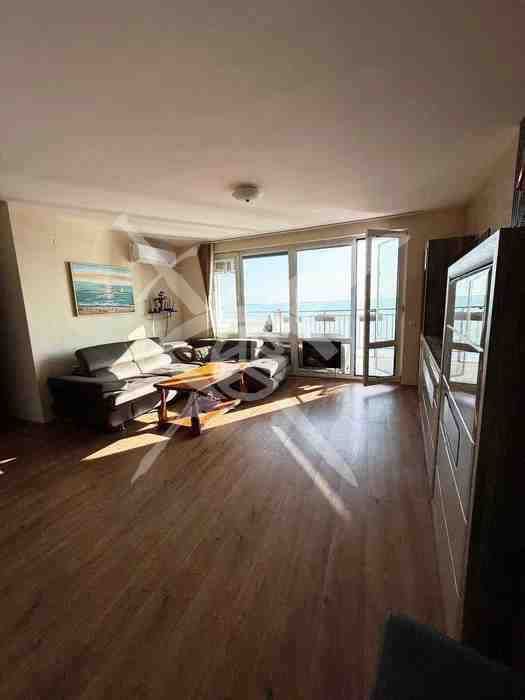 Продава се Тристаен апартамент в к.к. Елените - 170 кв.м за 660 €/кв.м - Снимка #1