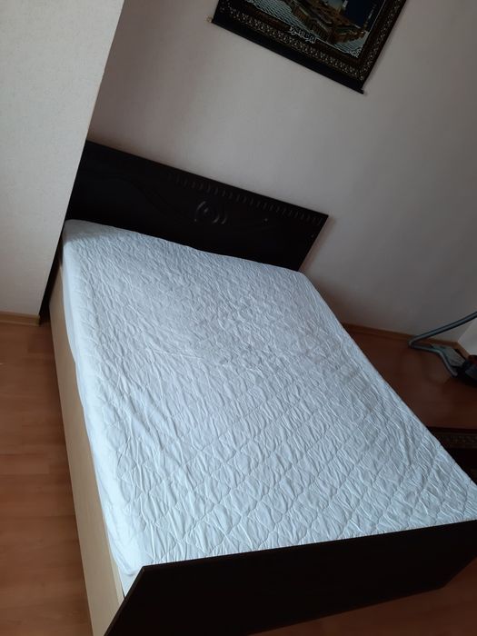 Срочно продам двухспальную кровать