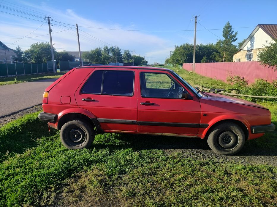 Volkswagen Golf 2