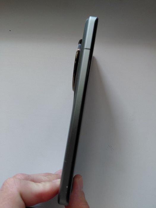 Продам Xiaomi 13 ultra