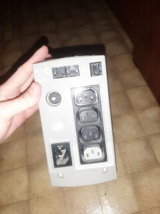 Стабилизатор напряжения/ИБП