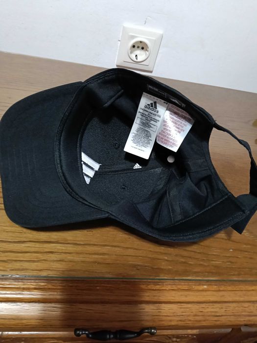 Sapca Adidas impecabila