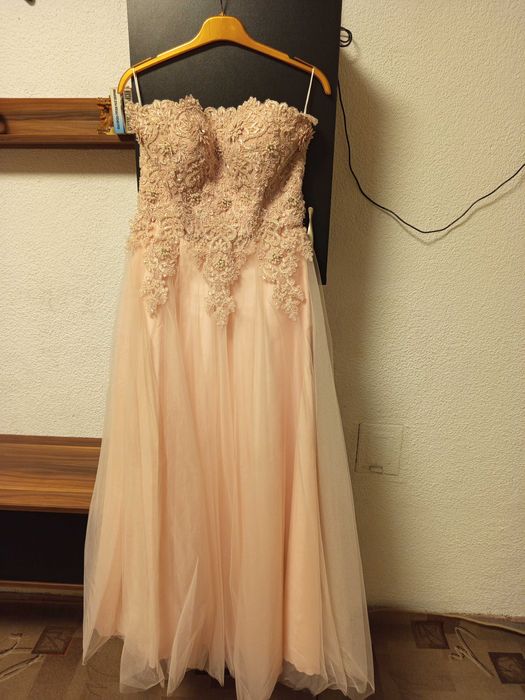 Рокля абитуриантска