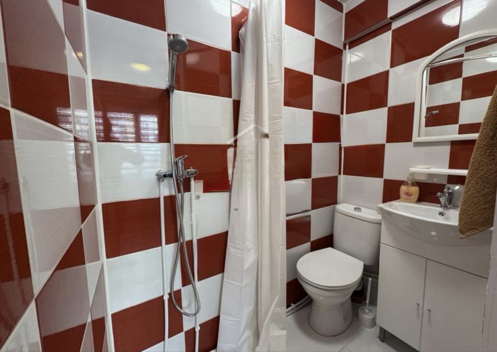 Garsoniera Gheorgheni zona Iulius Mall  etaj 1