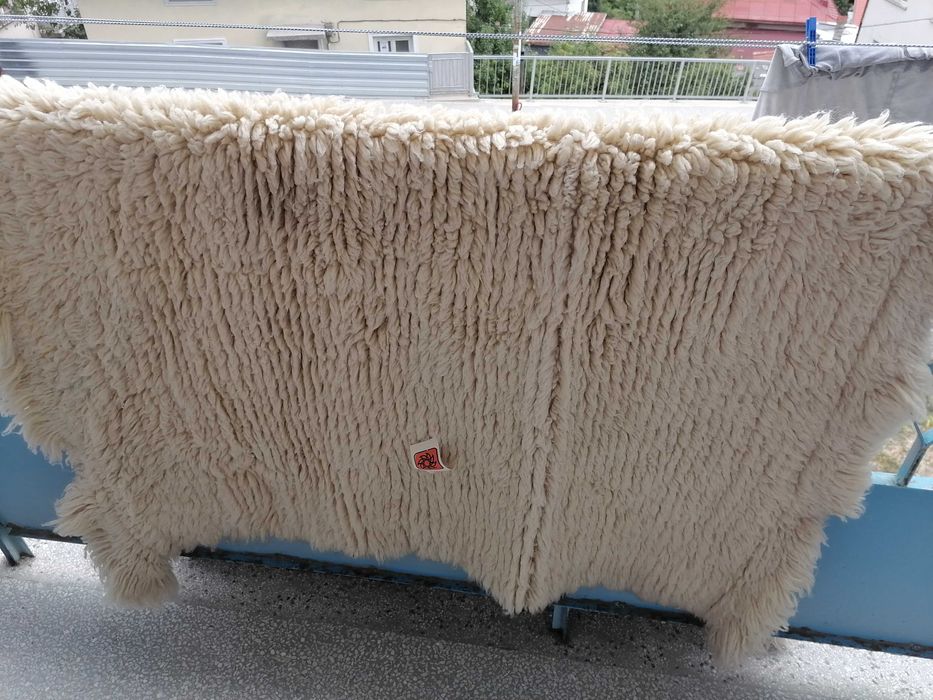 Продавам традиционни родопски халища