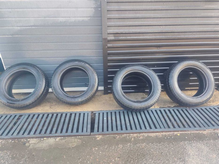 Продам Б/У резина TOYO летние 245/60R18.