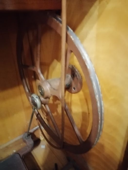 Masina de cusut Ileana Mobila