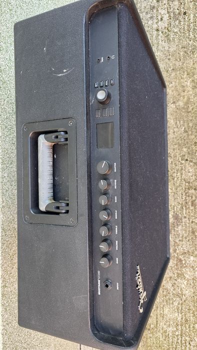 Fender Mustang GT200