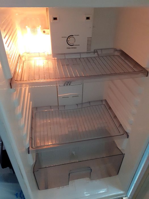 Продаю холодильник