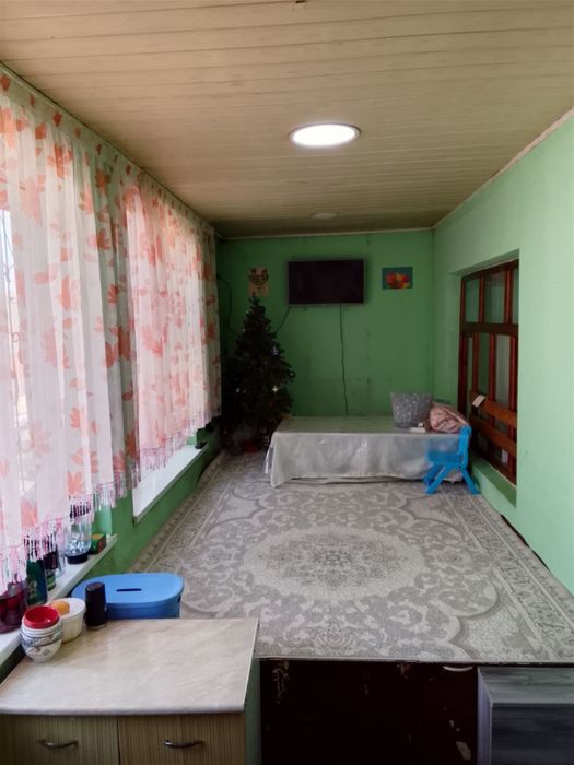 Srochno sotiladi sergelida 3 xona 77 kv uy