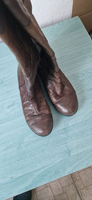 Pantofi de piele nepurtati