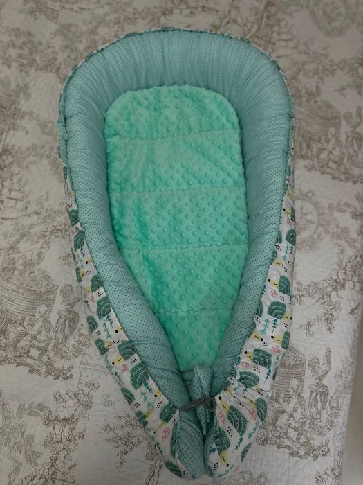 Baby nest cuib bebeluși