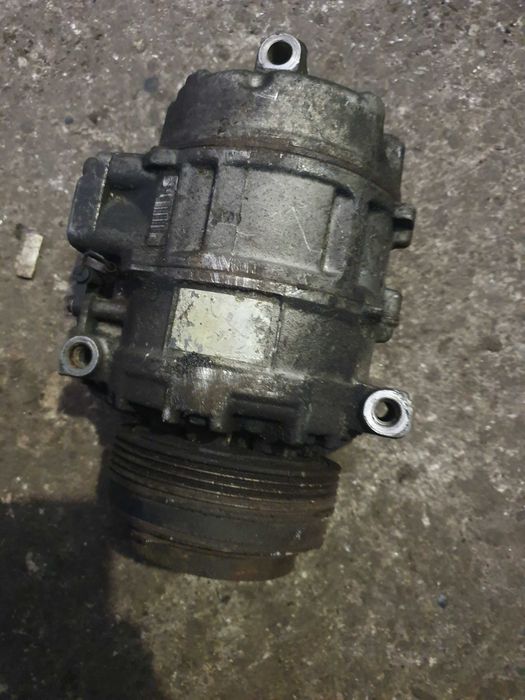 Compresor  aer conditionat Bmw E46 2.5 benzina