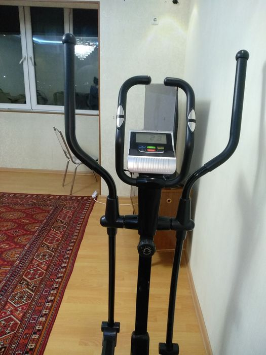 Велотренажёр 
Состояние:отличное , как новый  
Фирма : clitc