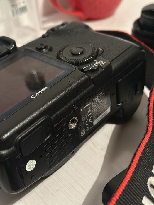 Canon 5D Mark II полный комплект