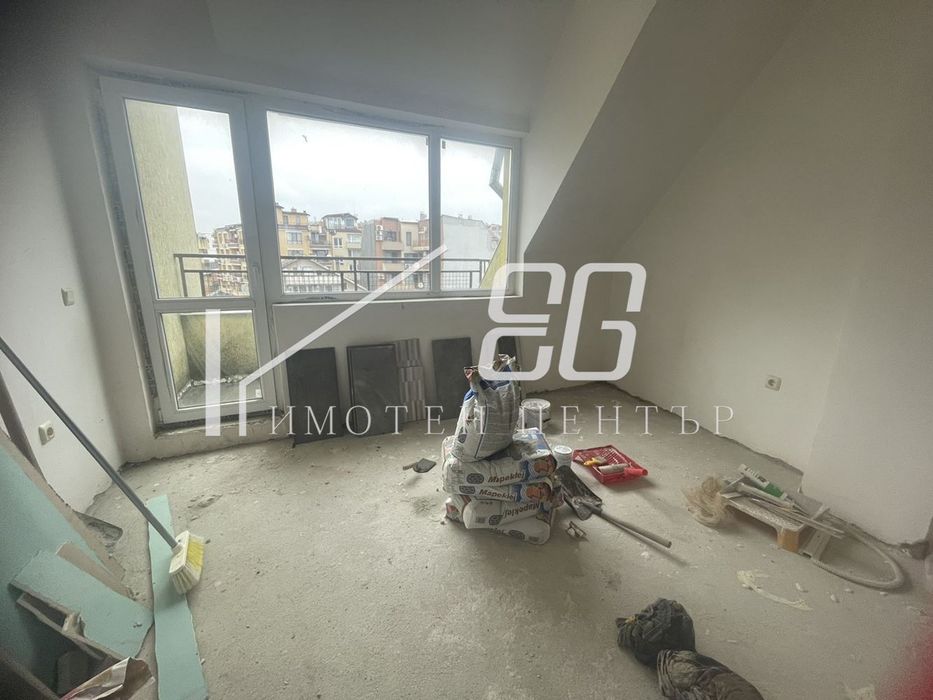 Продава се Двустаен апартамент в Варна, Погреби - 96 кв.м за 1342 €/кв.м - Снимка #4