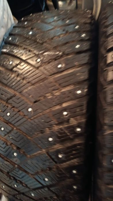 Продам комплект 235/60/18