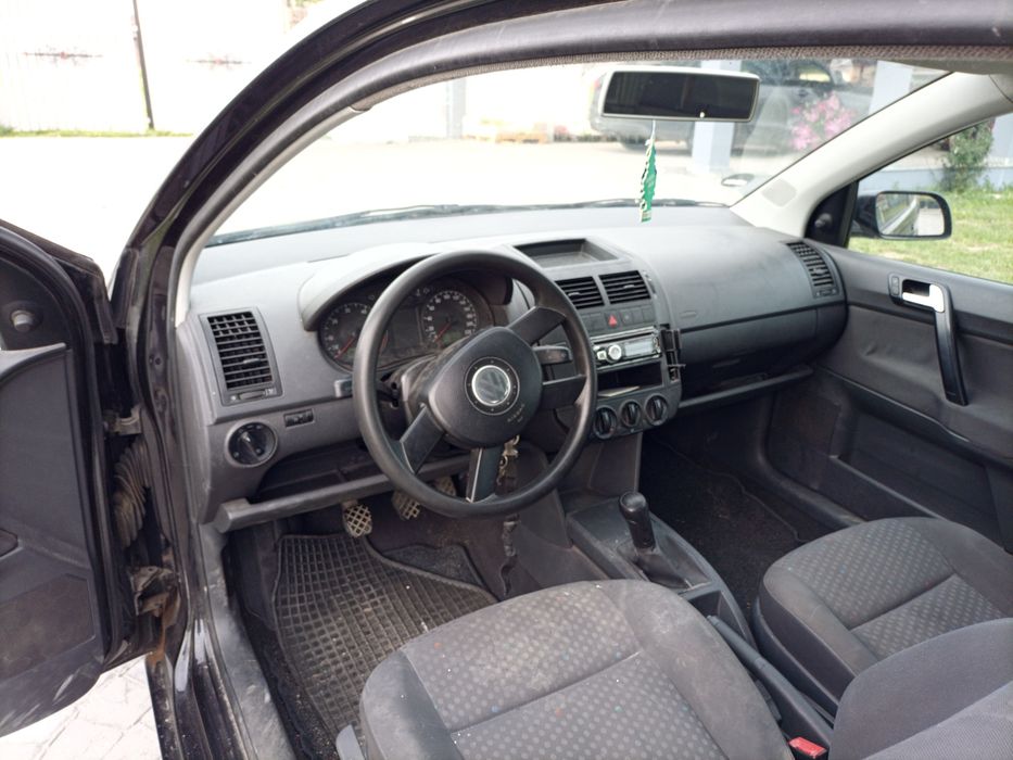 VOLKSWAGEN Polo 2005 — imagine 10