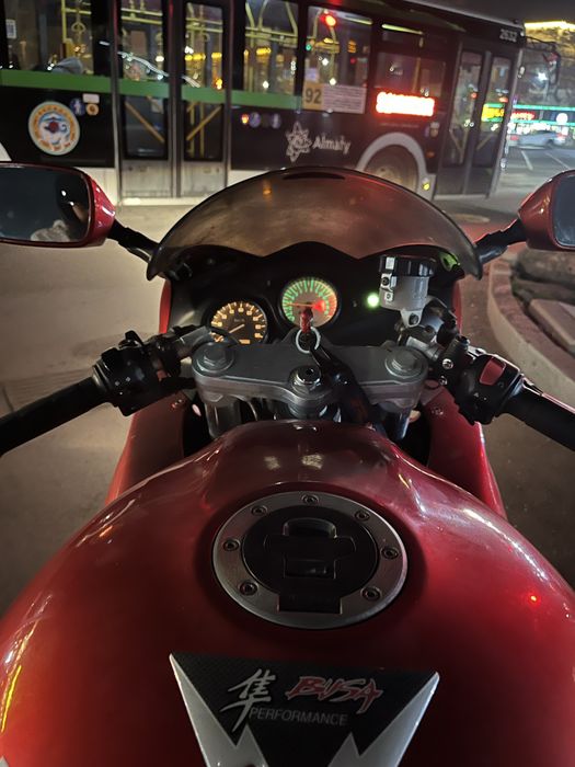 Suzuki sv400s 1999 г.в.