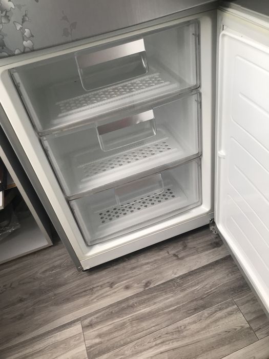 Холодильник б/ у сломоный