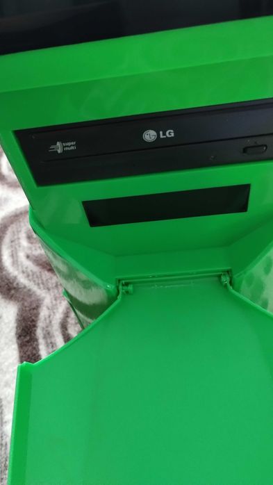 Asus cu Intel i5-2500K  3300GHz