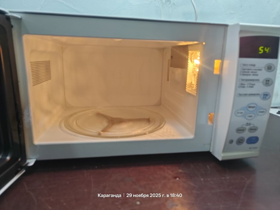 Микроволновая печь LG MS-1744W