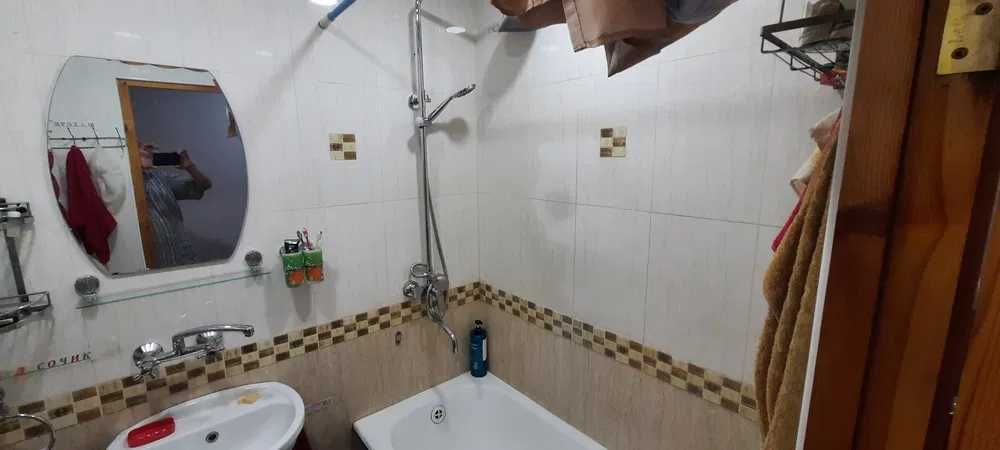 Нукусская улица рядом посольство России, супермаркет Макро 140 кв.м