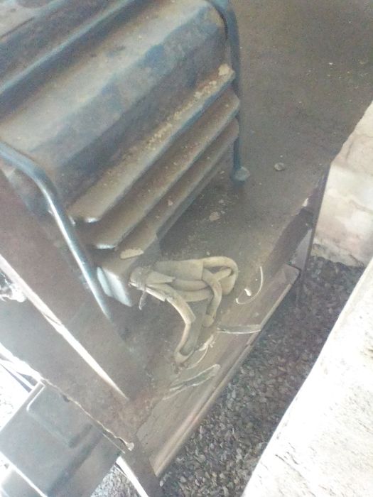 Надёжный верстак с наждаком