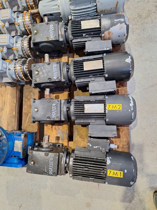 Мотор-редуктор SEW EURODRIVE 0.55 кВ 134 об