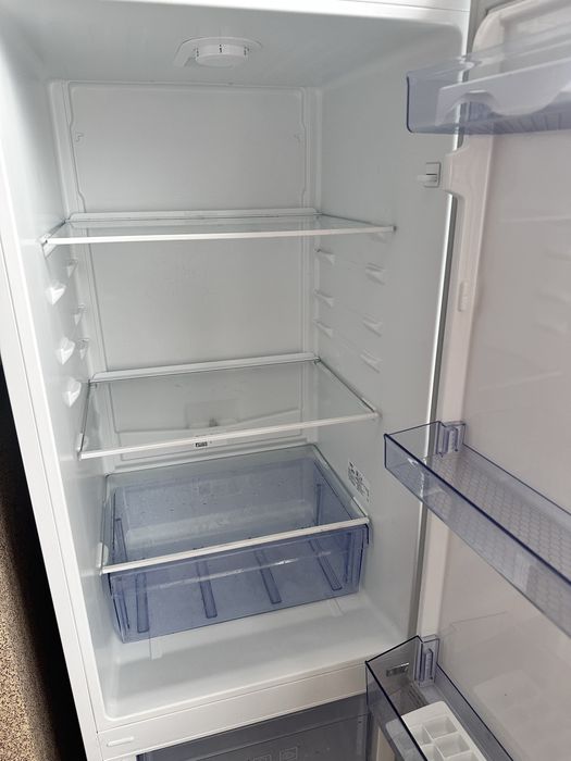 холодильник Beko