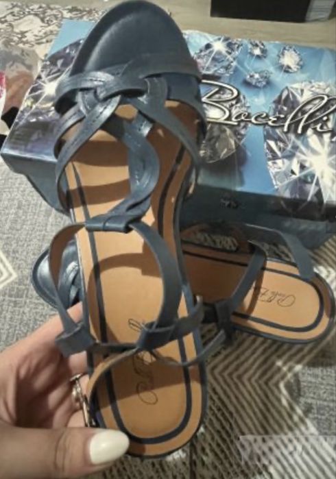 Сандали на платформа