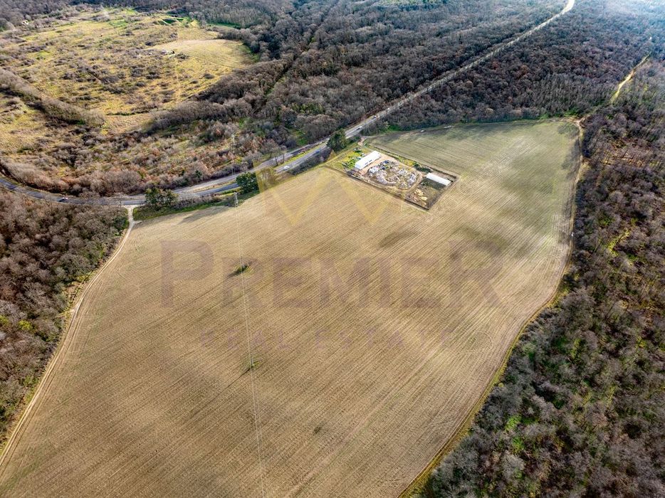 Парцел в Варна, област-с.Приселци площ 5130