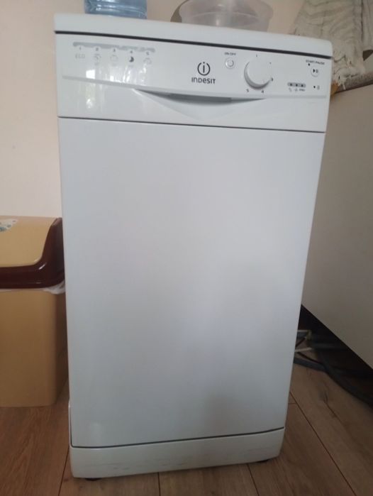 Посудомоечная машина Indesit