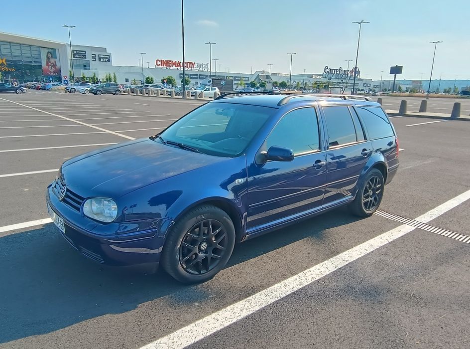 VOLKSWAGEN Golf 2002