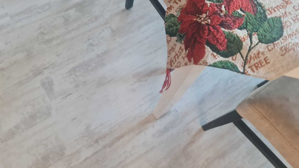 Стъклена разтегателна маса за хранене