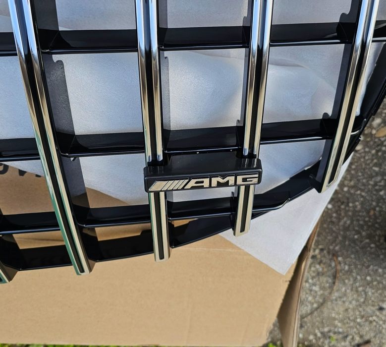 AMG емблема решетка W463W213X167W167C167W206W205W464W177C118W217C257