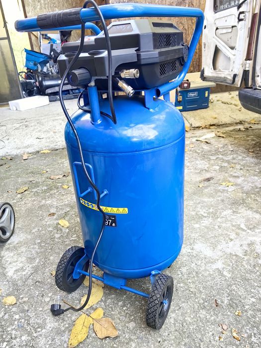 Компресор Scheppach HC85V /