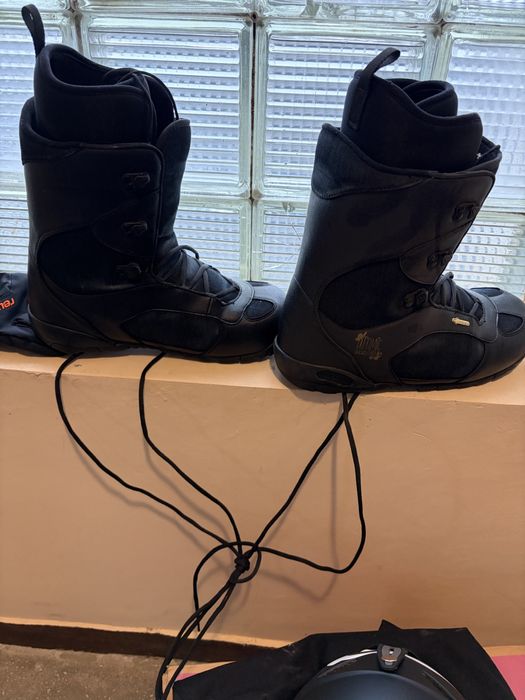 Boots pt placa snowboard stare f buna f putin folositi