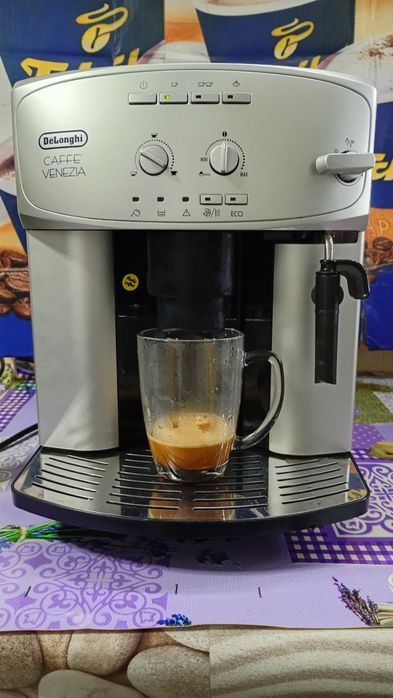 Expresor cafea DeLonghi Magnifica!.