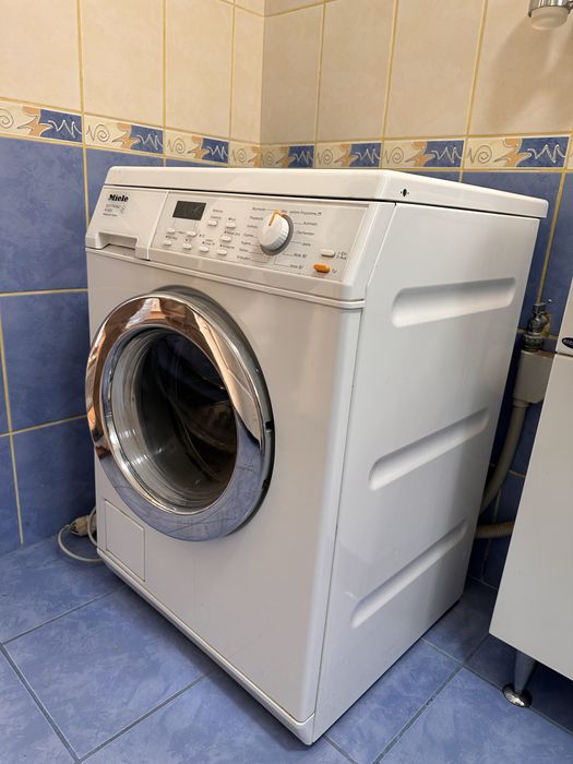 Mașină de spălat Miele Softtronic W 3823 – Premium, Stare Excelentă