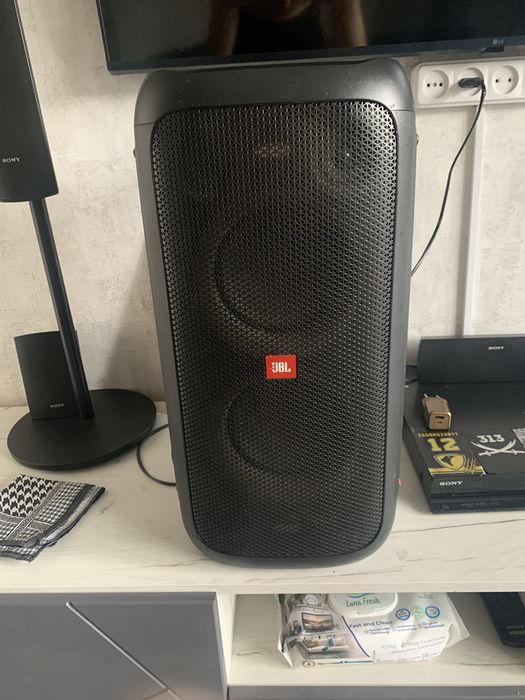 Jbl party box 100