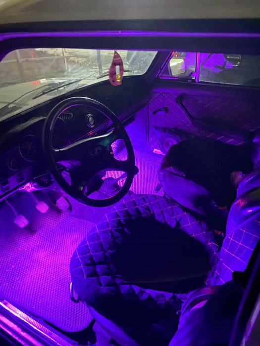 Автомобиль ВАЗ-2106