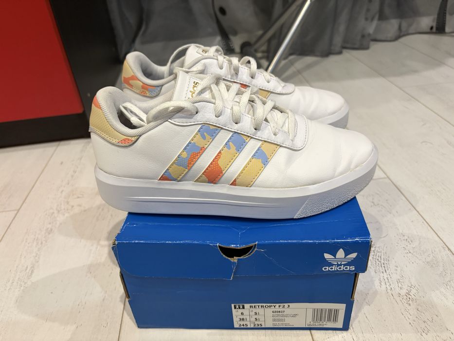 Далски маратонки адидас