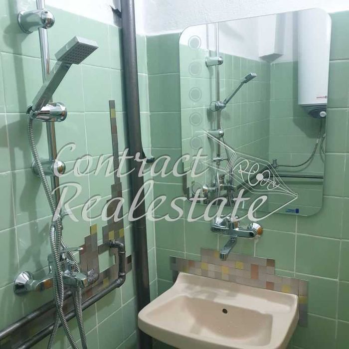 Дава се под наем Четиристаен апартамент в Варна, Център - 120 кв.м за 510 € - Снимка #10