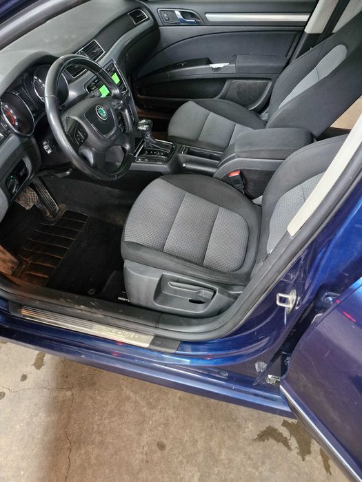 Skoda Superb - cutie Automata DSG - 2.0 TDI