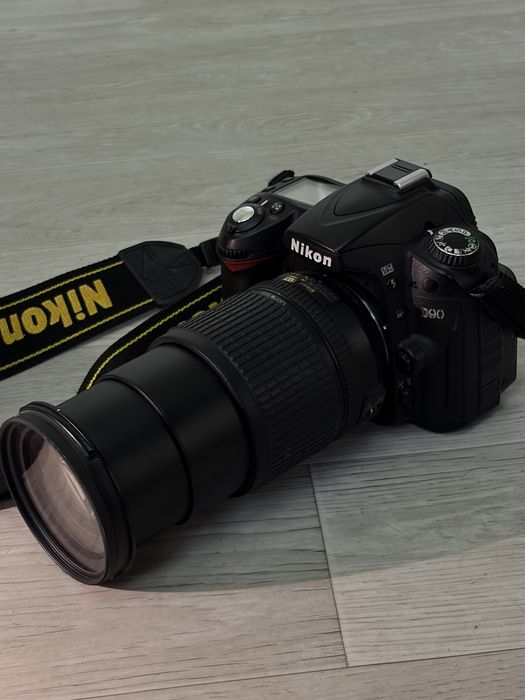 Nikon D90  / 18-135